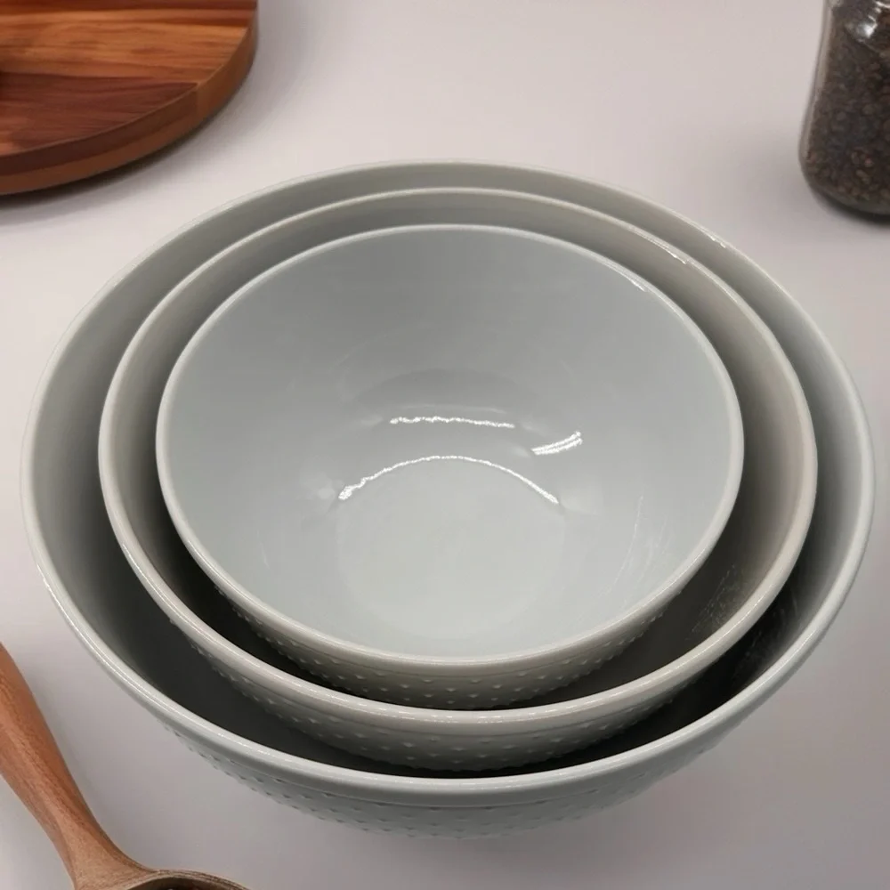 Williams Sonoma Swiss Dot Ceramic WHITE Mixing Bowls Set of 3 NWOB